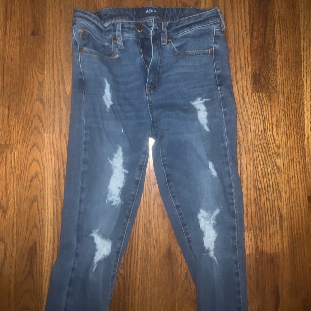 dark wash aeropostale jeans, fits really good on your body, size 6 as well.
